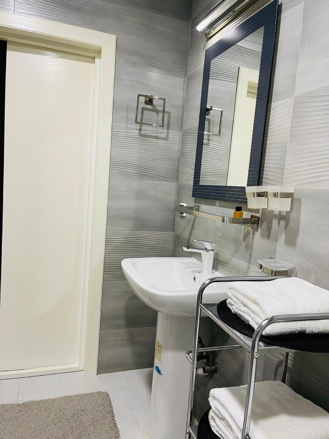 Yas Apartment Самарканд Екстериор снимка