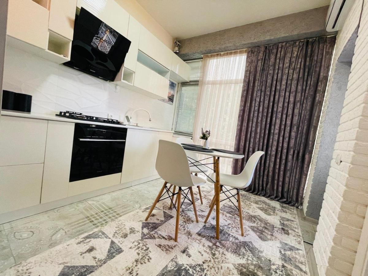 Yas Apartment Самарканд Екстериор снимка